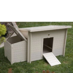 New Age Pet Fontana Chicken Barn In Tan Maple (29.40" L X 52.40" W X 29.10" H) -Bird Supply Store new age pet fontana chicken barn in tan maple 29 40 l x 52 40 w x 29 10 h 114