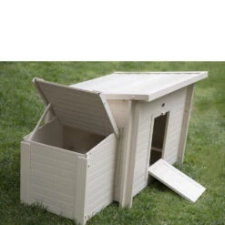 New Age Pet Fontana Chicken Barn In Tan Maple (29.40" L X 52.40" W X 29.10" H) -Bird Supply Store new age pet fontana chicken barn in tan maple 29 40 l x 52 40 w x 29 10 h 116