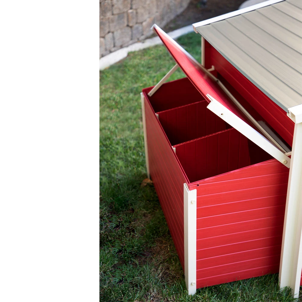 New Age Pet Jumbo Fontana Chicken Barn In Red Red/Maple (54.10" L X 46.30" W X 40.10" H) 10 New Age Pet Jumbo Fontana Chicken Barn In Red Red/Maple (54.10" L X 46.30" W X 40.10" H) - Image 9