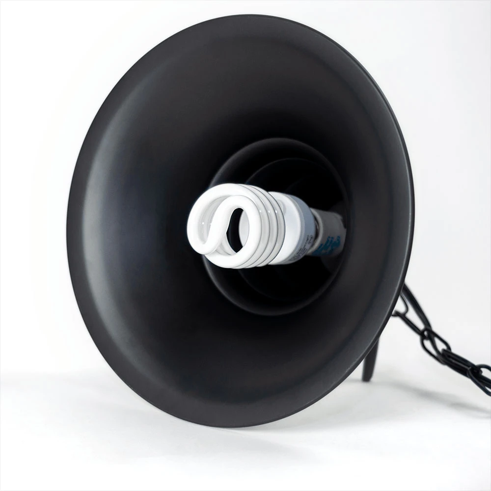 Vital Light With Chain - Black 5 Vital Light With Chain - Black - Image 3